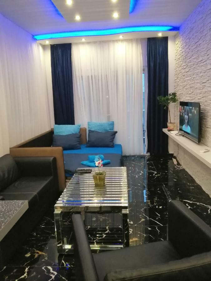 Апартаменты Totani Lux Переа Экстерьер фото
